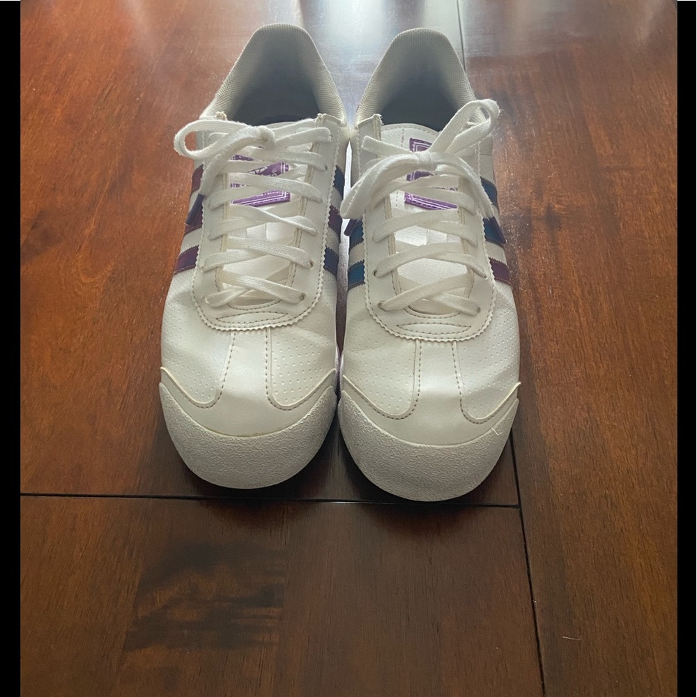 Adidas Samoa size 4 1/2